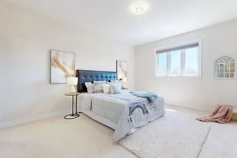 12 Donwoods Crescent, ON L1R 0N1