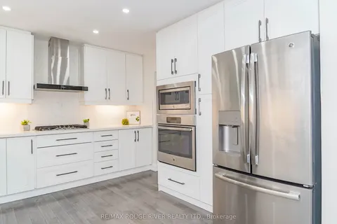 204 Rouge Hills Drive, Toronto, ON M1C 2Z1