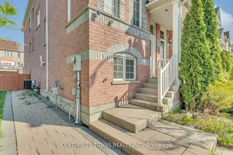 55 Wilkes Crescent, ON M1L 0B4