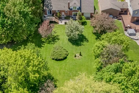 41 McNab Boulevard, ON M1M 2W6