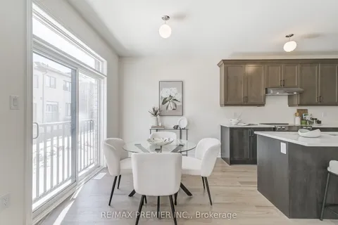 3153 Blazing Star Avenue, ON L1Y 0B4
