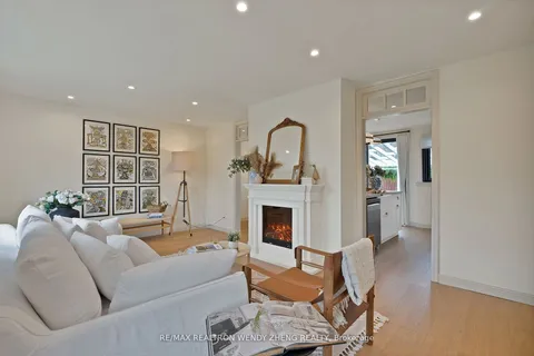 4 Zambri Walk, ON M1P 1H8