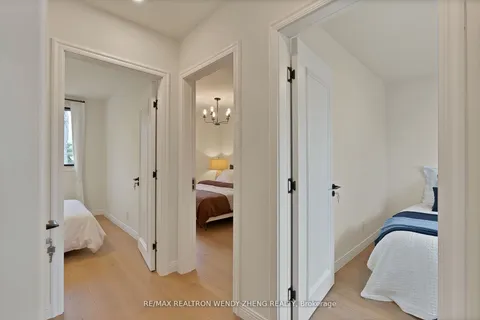 4 Zambri Walk, ON M1P 1H8
