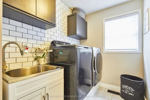 596 Prestwick Drive, ON L1J 7P3