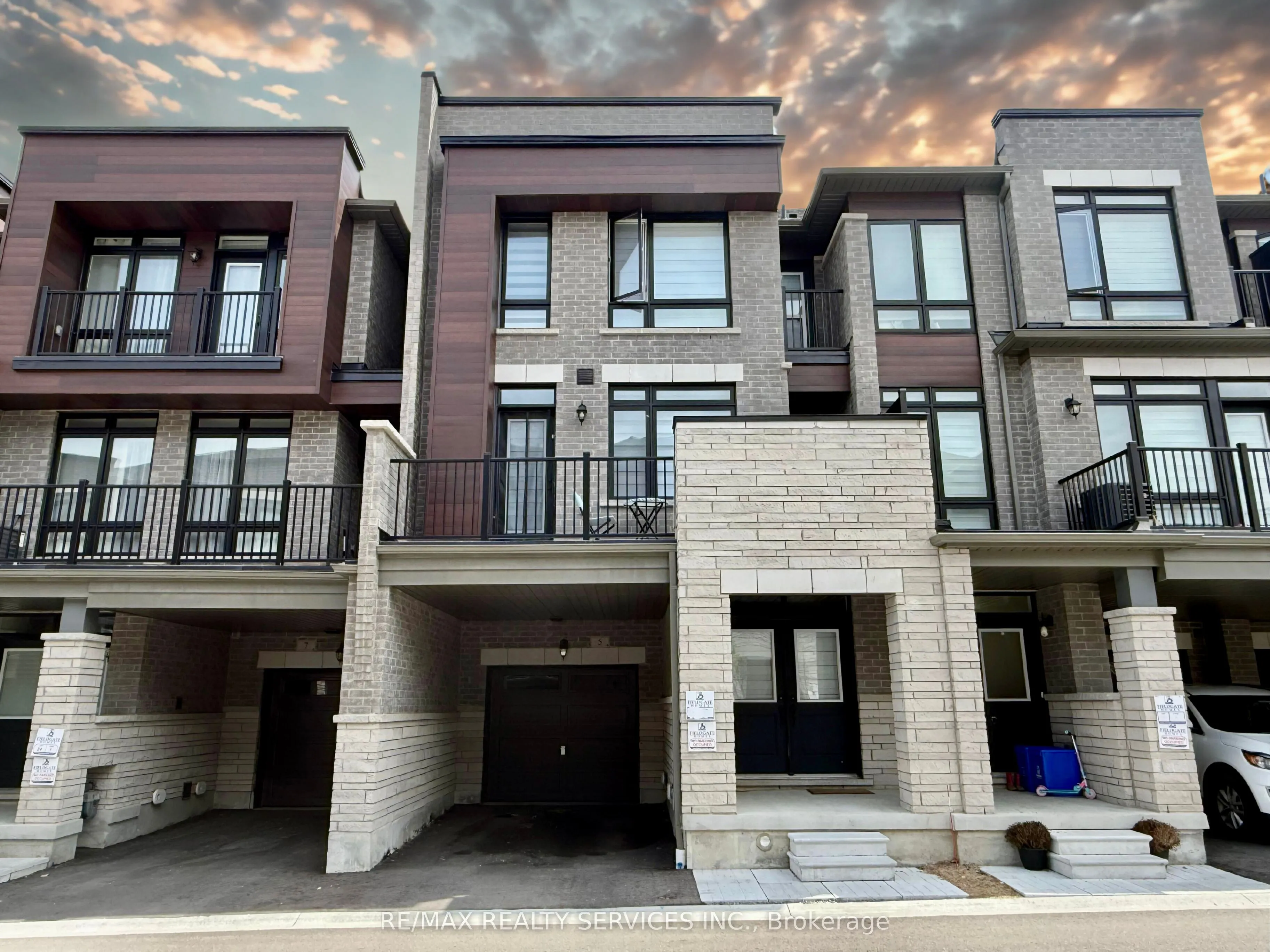 5 Nimmo Lane, ON L1S 0H2