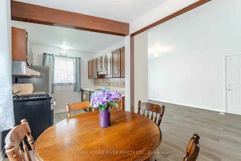 32 Bow Valley Drive, ON M1G 3J6