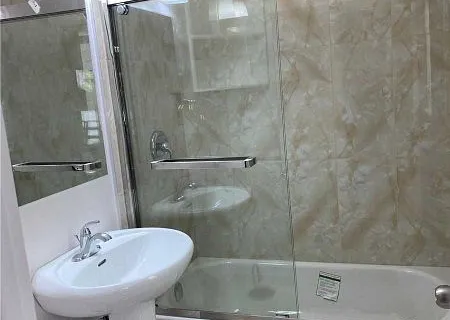 18 Ilfracombe Crescent, Toronto, ON M1R 3R8
