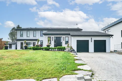 52 Ontoro Boulevard, ON L1Z 1X6