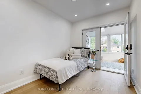 253 Fulton Avenue, Toronto, ON M4K 1Y6