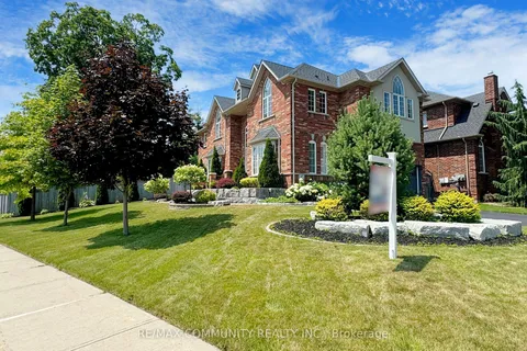 730 Longworth Avenue, ON L1C 0C7
