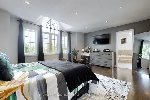 730 Longworth Avenue, ON L1C 0C7