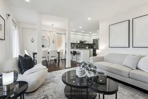 1152 Gossamer Drive, ON L1X 2T8