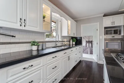 29 Queen Street, ON L1M 1C5