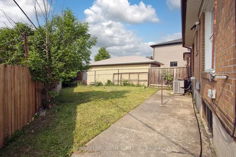 12 Blanche Avenue, ON M1K 1C5