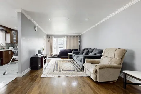 76 Lowry Square, ON M1B 1N6