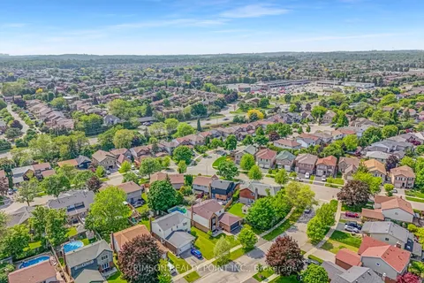 1794 Meadowview Avenue, ON L1V 3G8