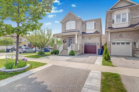 22 Vivian Road, ON M1M 0A9