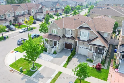 22 Vivian Road, ON M1M 0A9