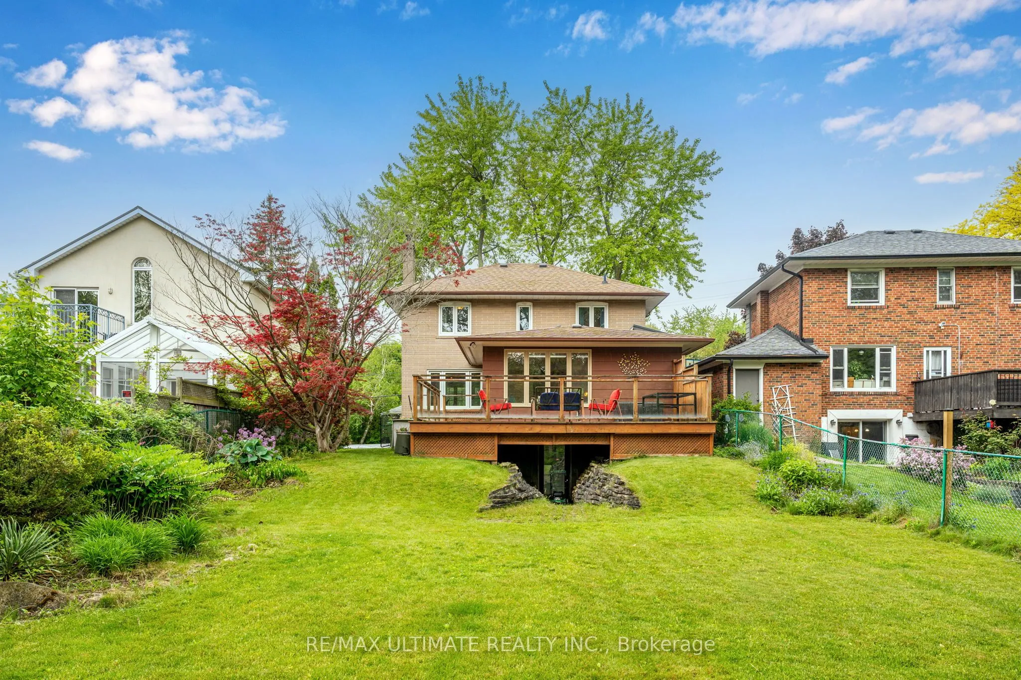 69 Midland Avenue, ON M1N 3Z8