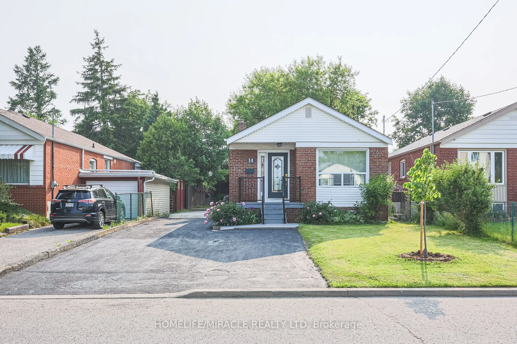 14 Frey Crescent, ON M1R 2C4