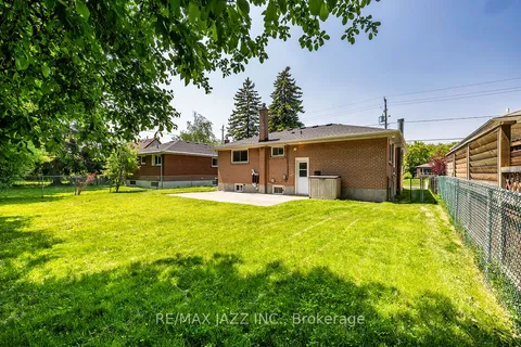 145 Lupin Drive, ON L1N 1X9