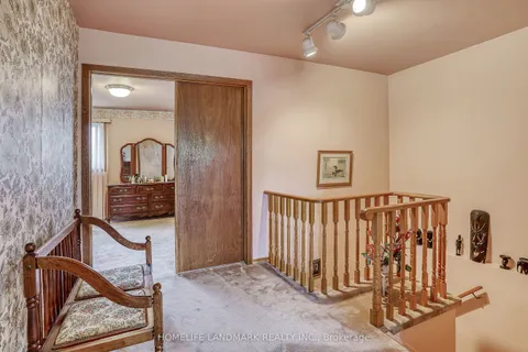 7 Kennaley Crescent, ON M1V 1L6