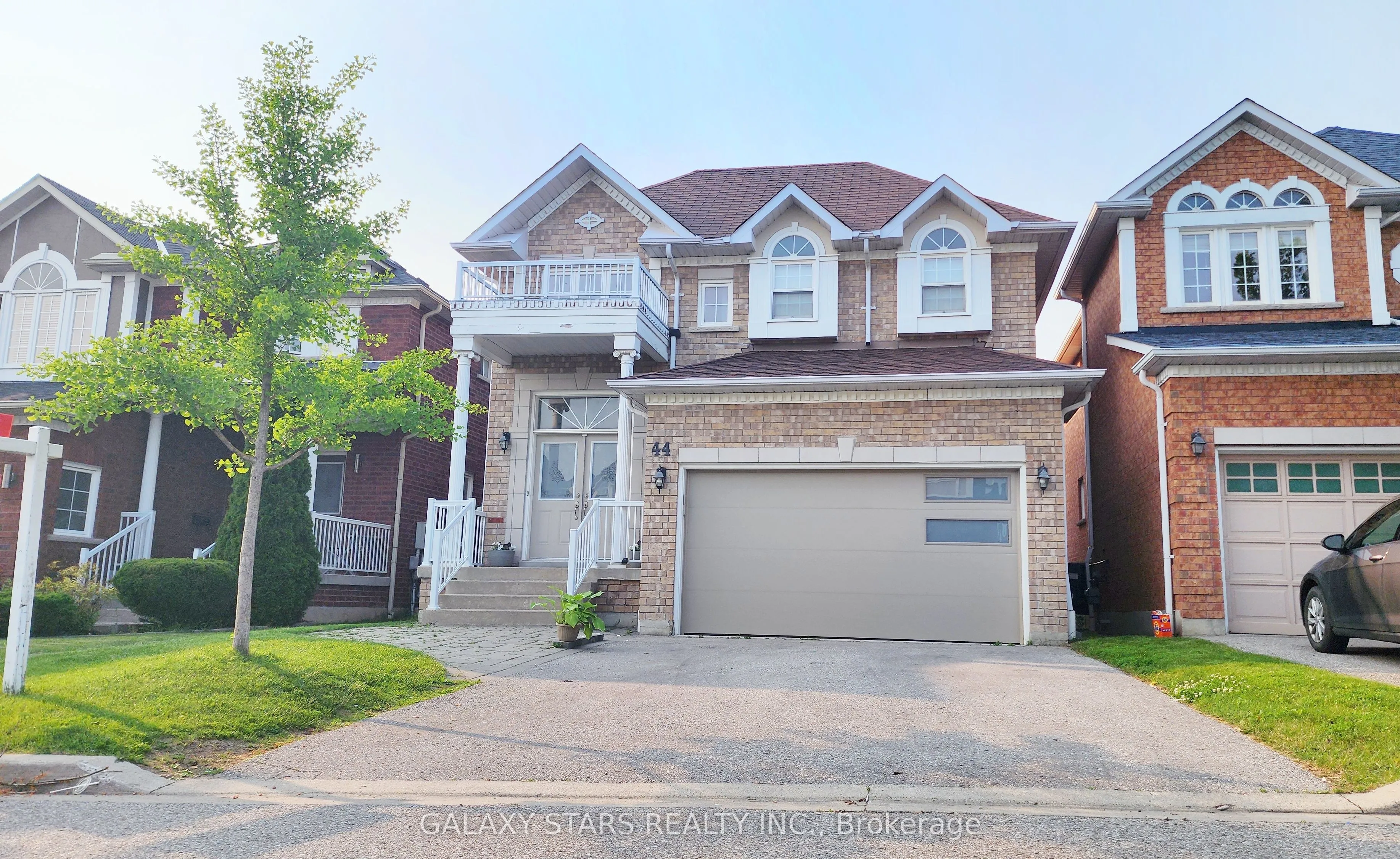 44 Selby Drive, ON L1T 0H5