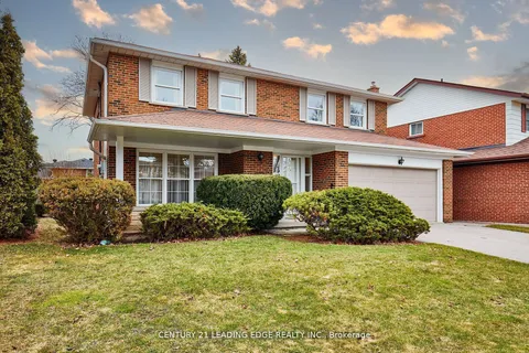 24 Dunmurray Boulevard, ON M1T 2J9