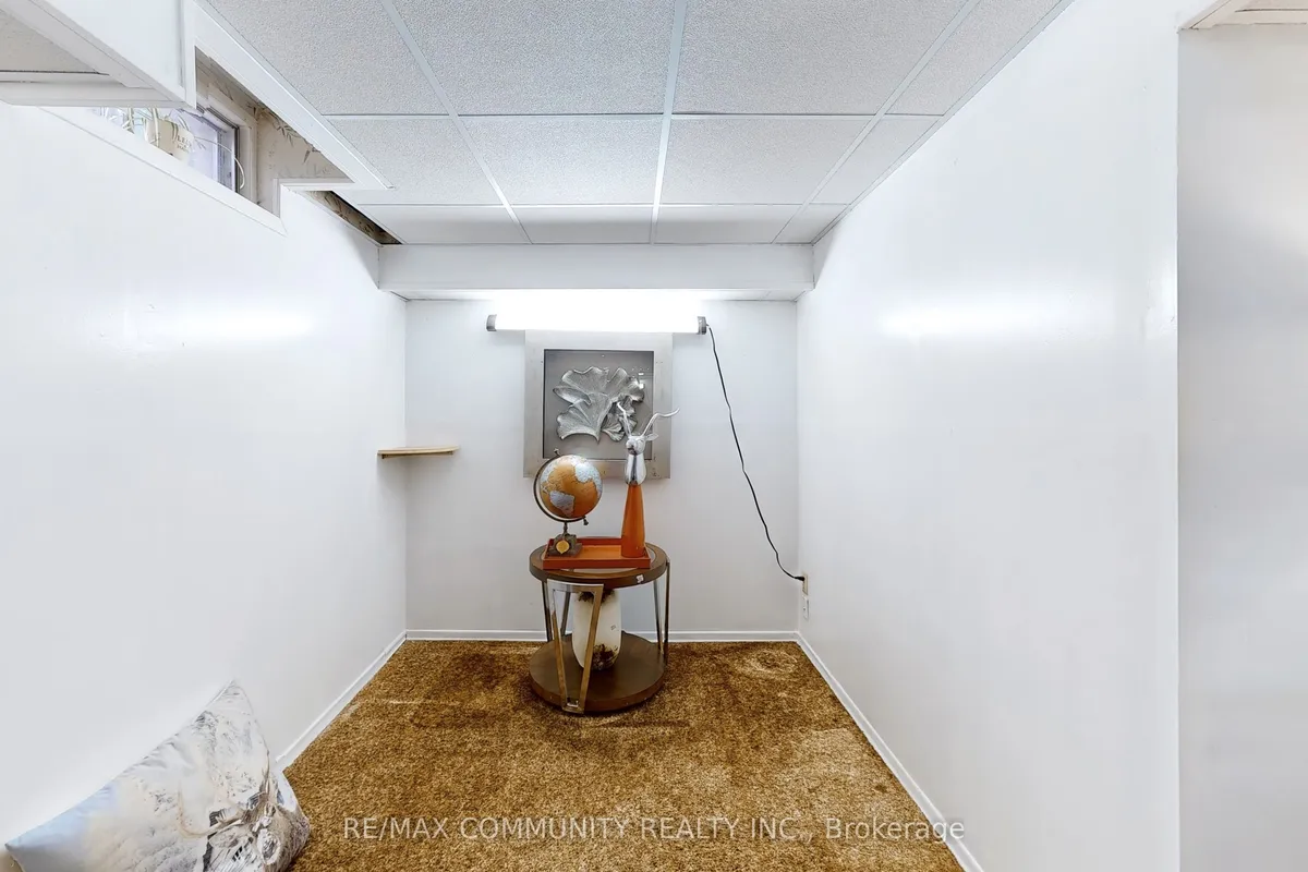 27 Granada Crescent, ON M1B 2H6