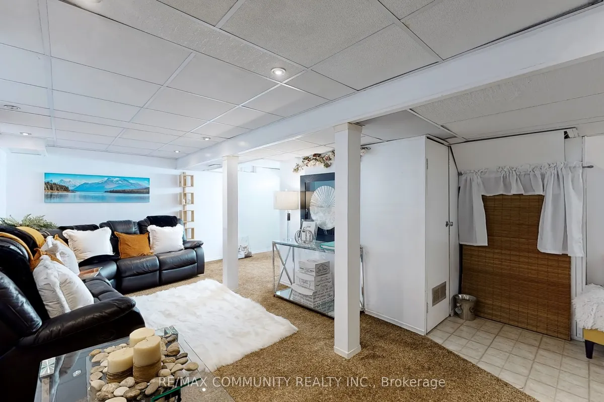 27 Granada Crescent, ON M1B 2H6