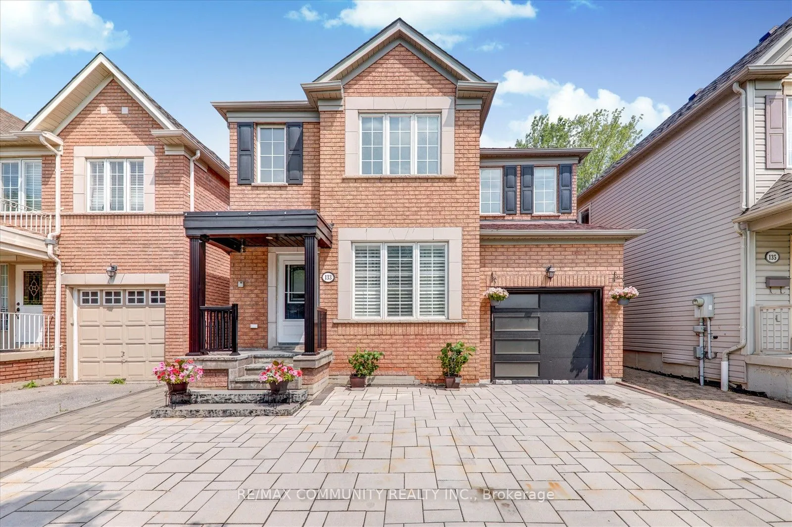 133 McSweeney Crescent, ON L1T 4C8