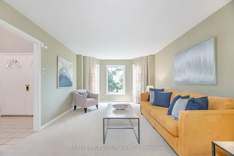 29 Moeller Court, ON M1E 5C1