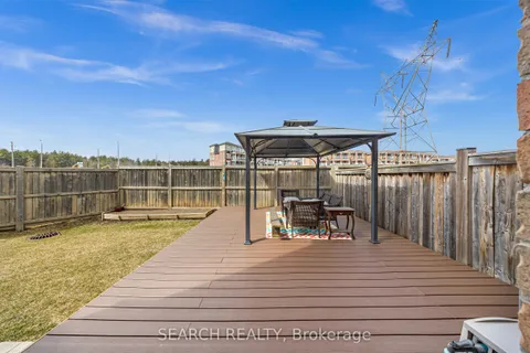 2400 Bronzedale Street, ON L1X 0C3