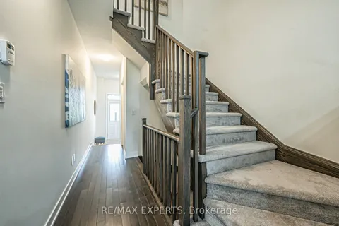 1064 Thompson Drive, Oshawa, ON L1L 0V5