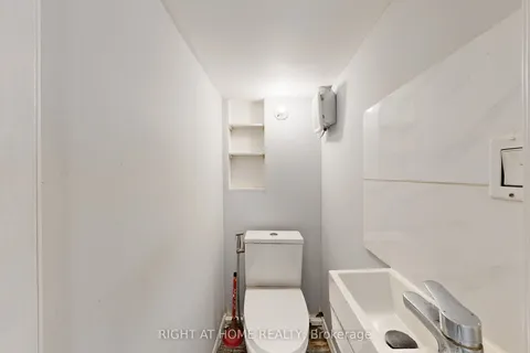 89 Mccowan Road, Toronto, ON M1M 3M5