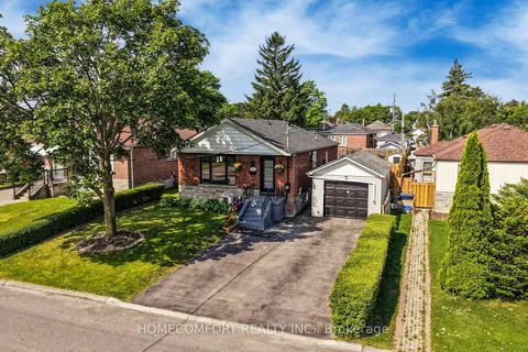 34 Crosland Drive, ON M1R 4M8