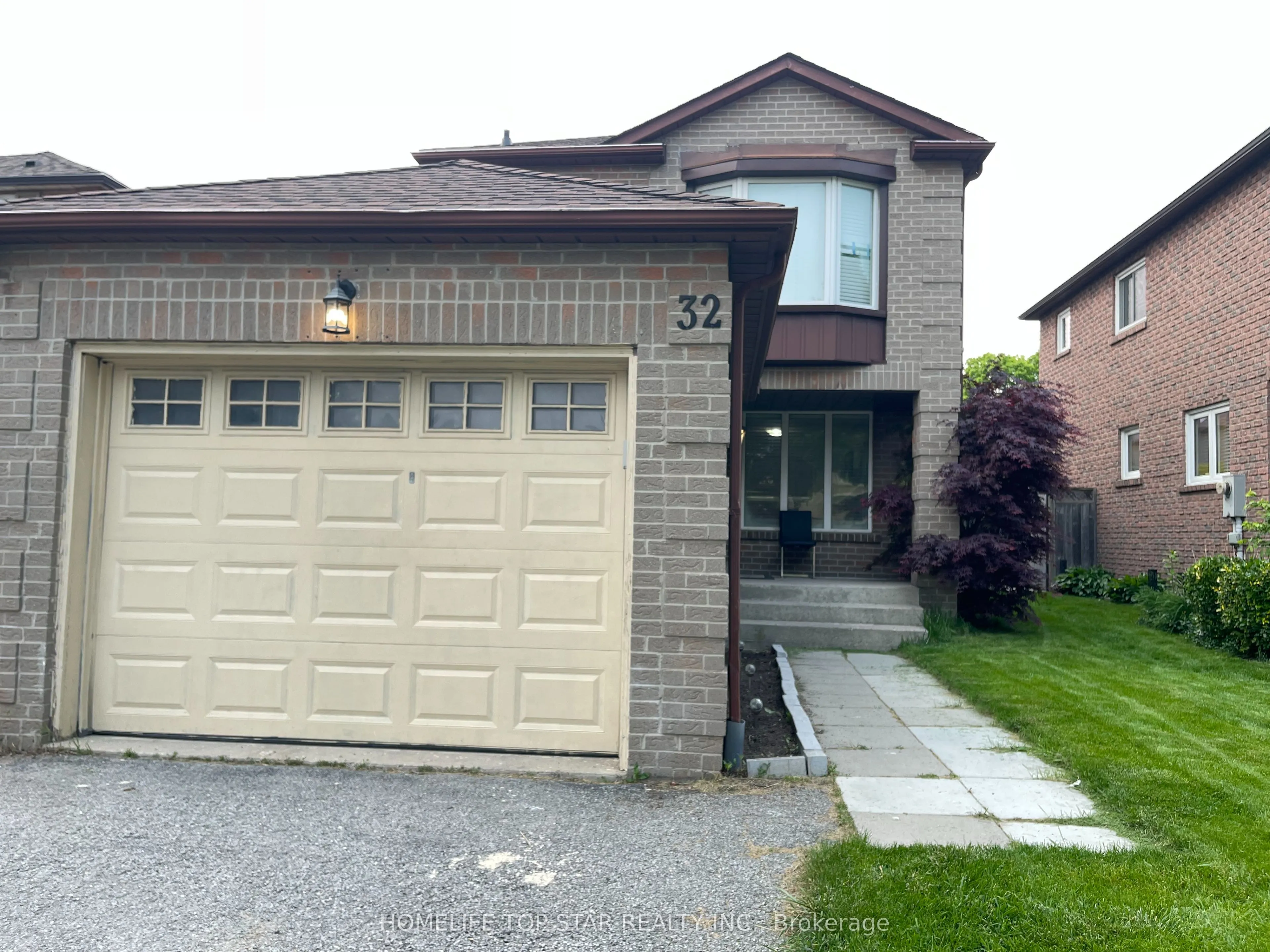 32 Millington Crescent, Ajax, ON L1T 1R3