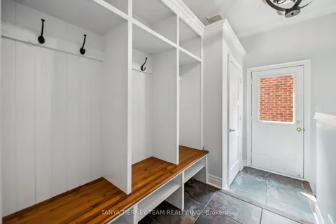 17 Covington Drive, ON L1M 2K6