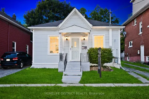 26 Brock Street, ON L1G 1R9