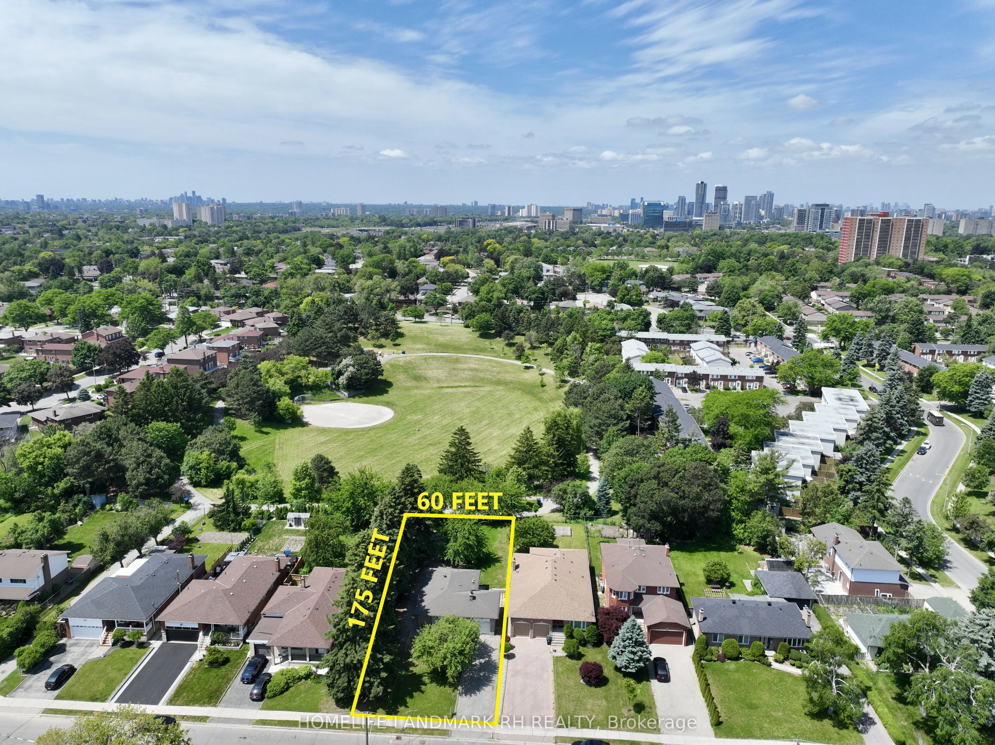 38 Aragon Avenue, ON M1T 1X7