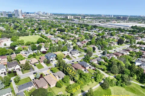 38 Aragon Avenue, ON M1T 1X7