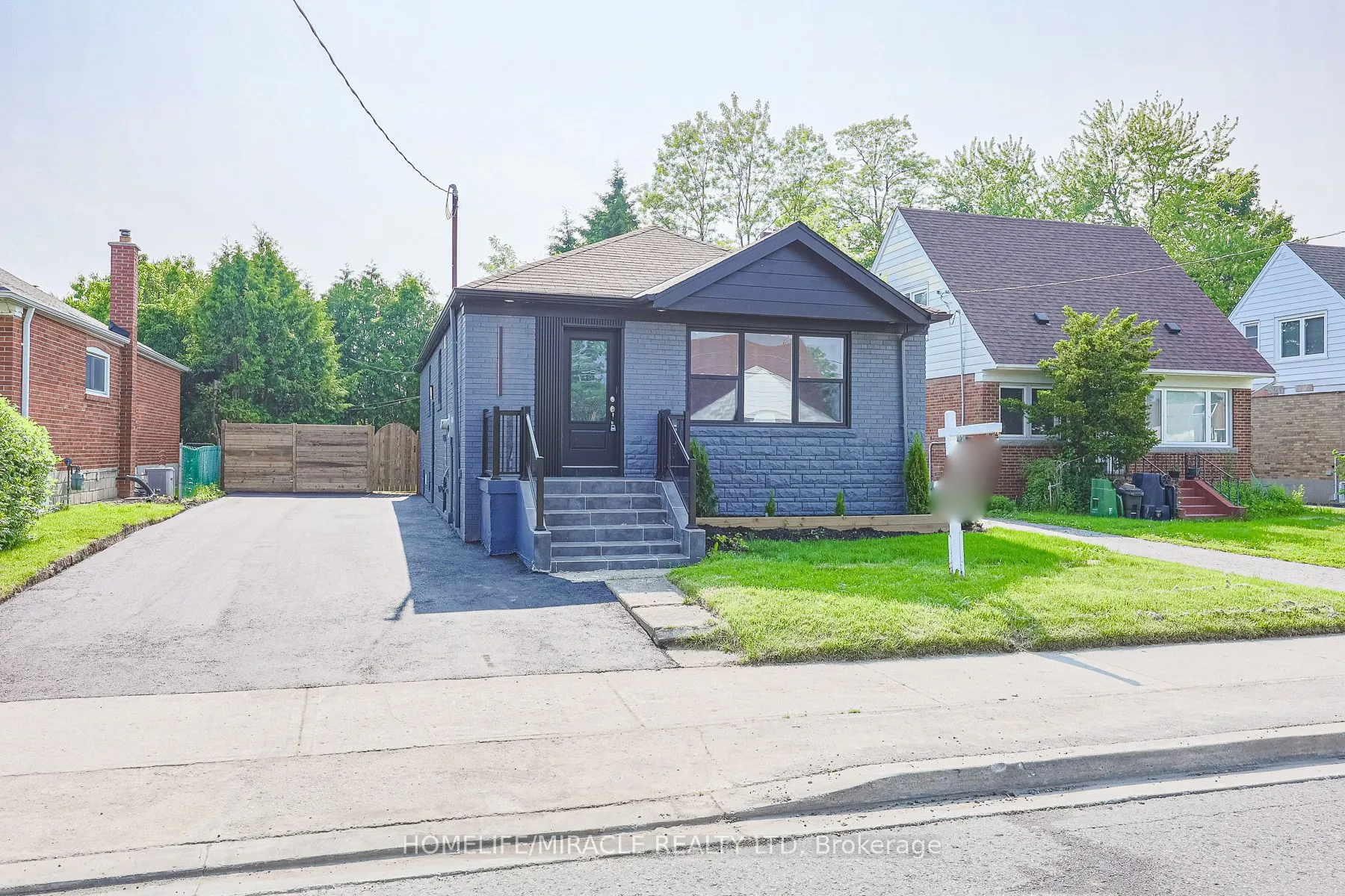 1348 Pharmacy Avenue, ON M1R 2J5