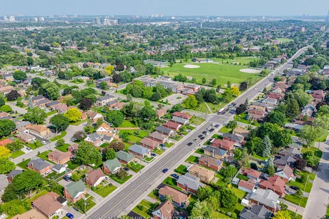 1348 Pharmacy Avenue, ON M1R 2J5