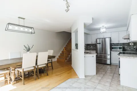 15 Oates Drive, ON M1L 0A9