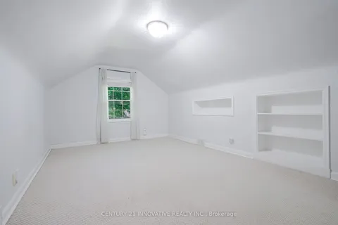 1052 King Street, ON L1H 1H5