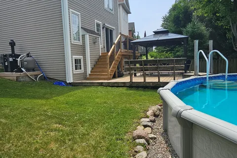 45 Aster Crescent, ON L1M 1J8