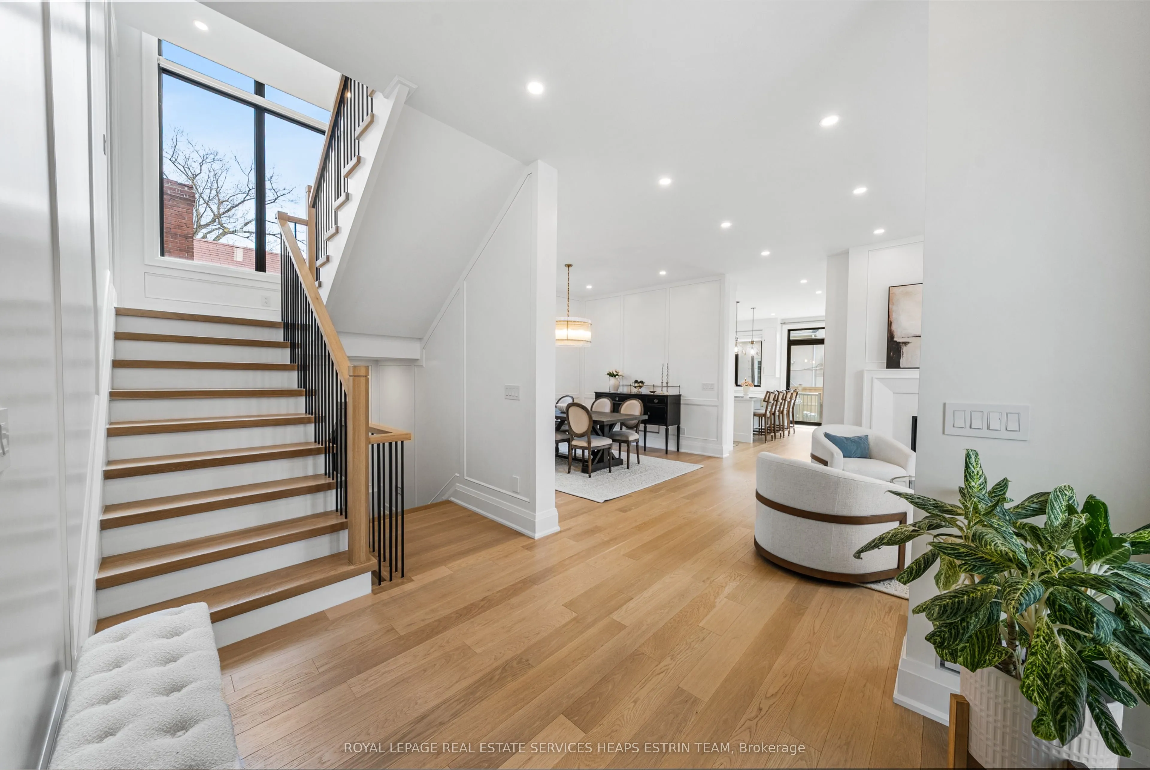 5 Taylor Drive, ON M4C 3B4