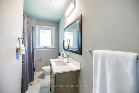 550 Adelaide Avenue, ON L1J 2S3