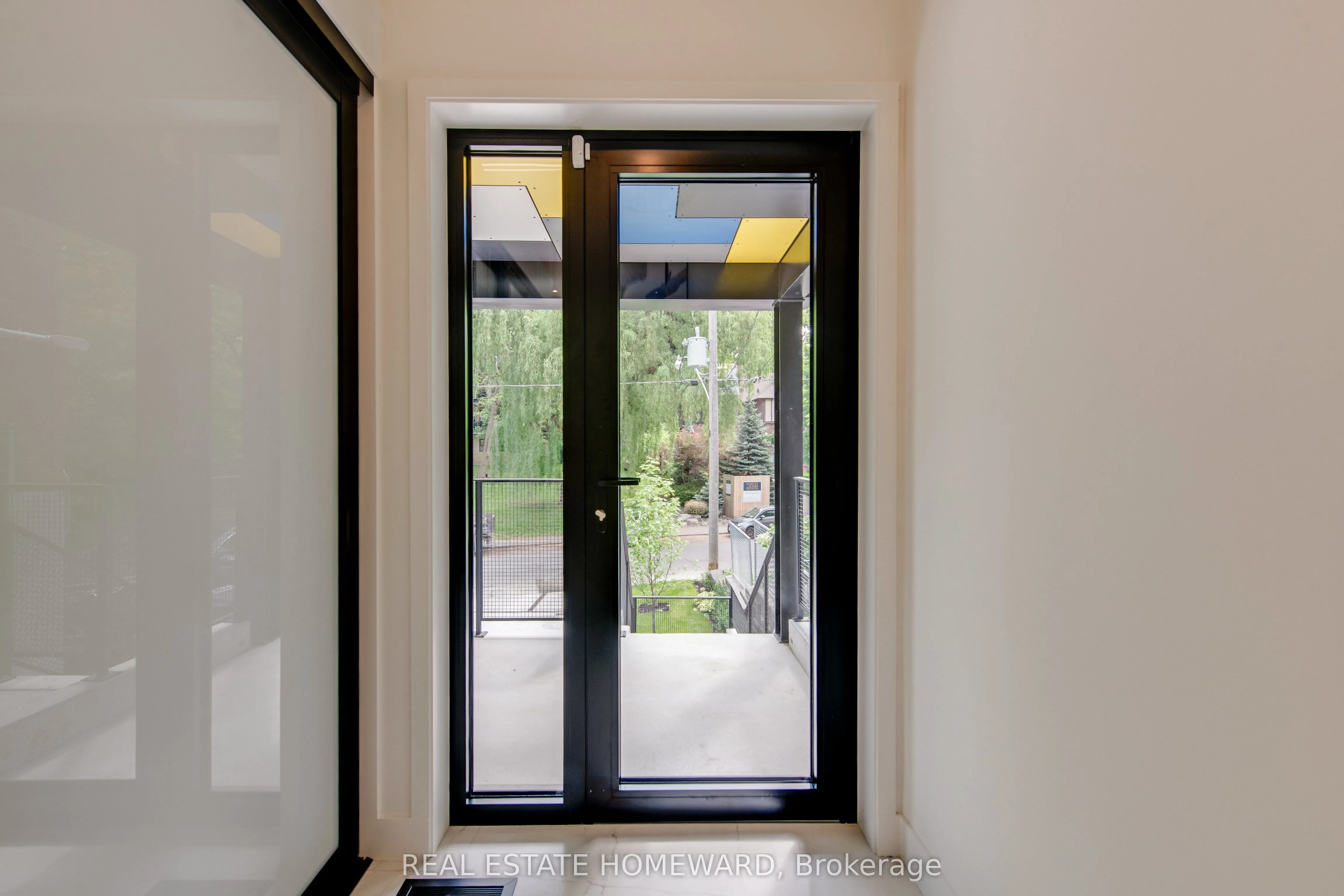 174 Kenilworth Avenue, ON M4L 3S6