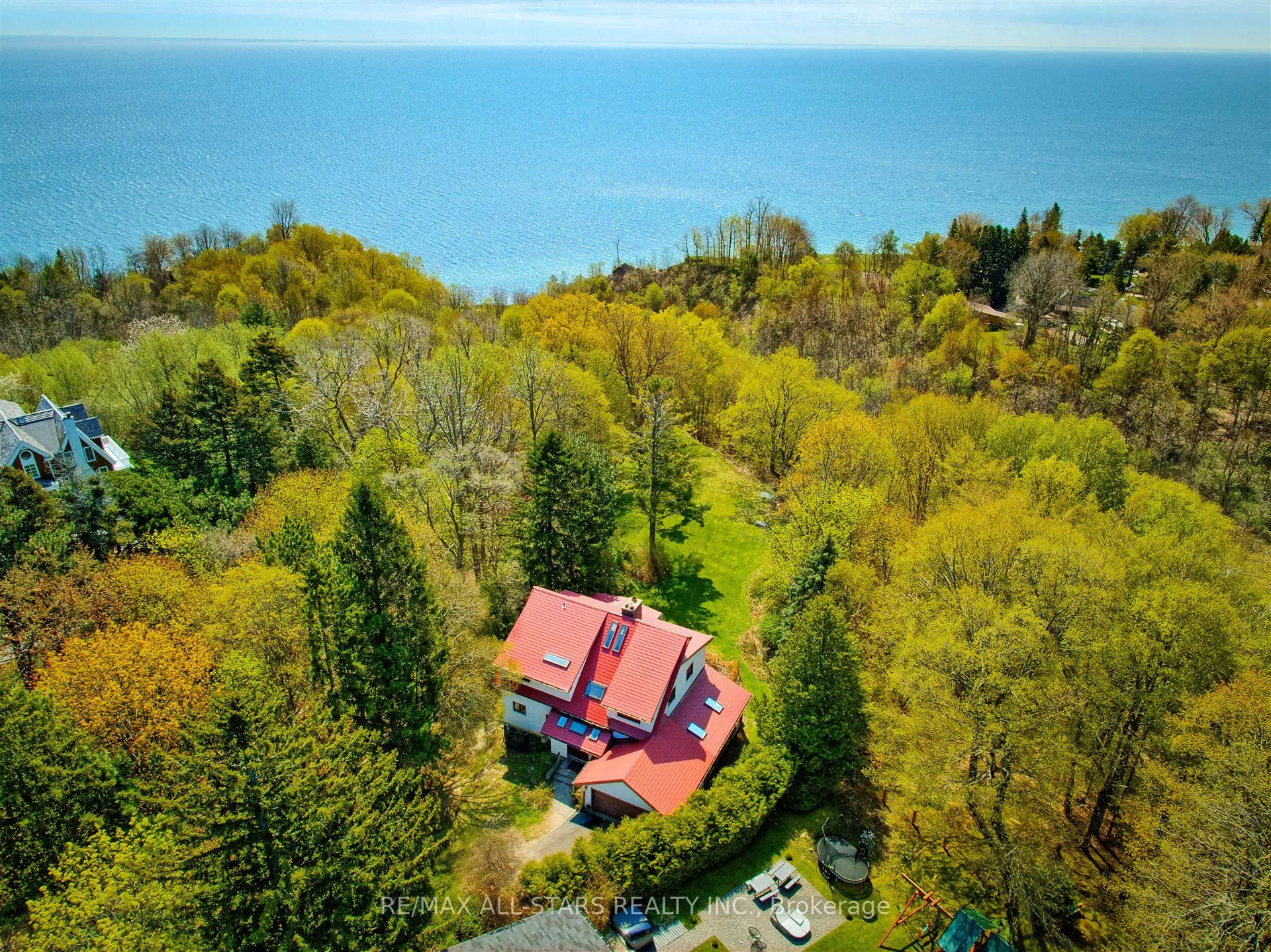 33 Bellehaven Crescent, ON M1M 1H2